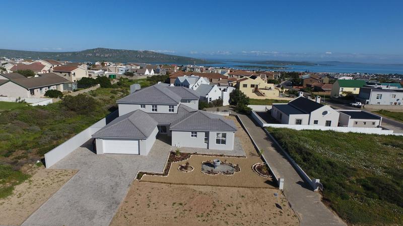 4 Bedroom Property for Sale in Myburgh Park Western Cape